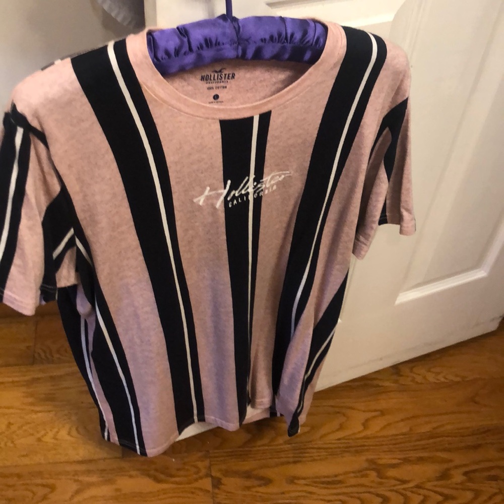 Hollister T Shirt